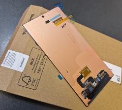 Samsung Galaxy S24 Ultra keret nélküli kijelző